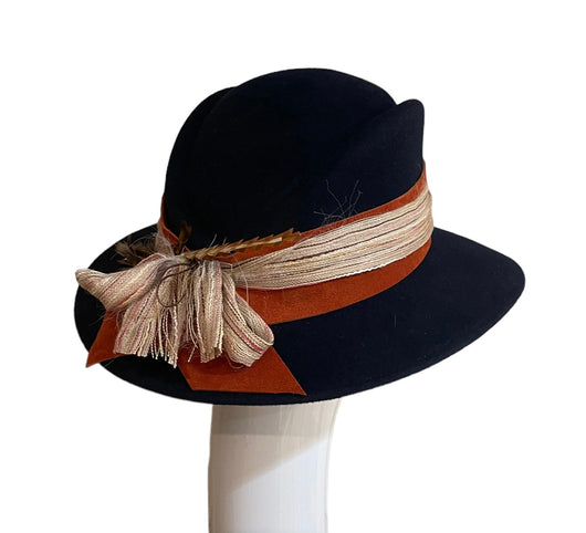 Navy blue with rust suede trim Aspener L.