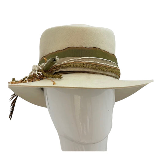 Winter White beaver Aspener with burnt grosgrain -medium.