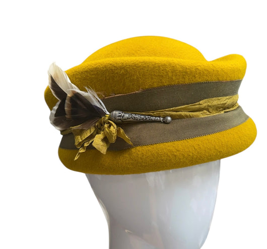 Gold Revere Beret.  M/L