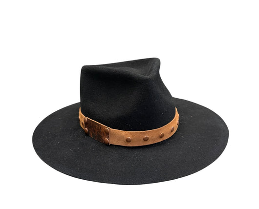 Black western weight fedora with suede riveted trim 7 3/8