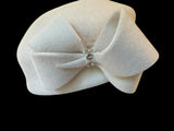 Winter white asymmetrical beret 57cm