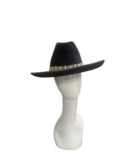 Black Beaded Rancher 57-58cm