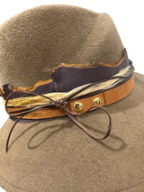 Soft Sage Grace leather  trim - med
