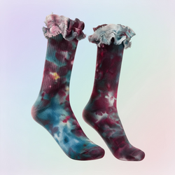 Bamboo- hand dyed socks with ruffle