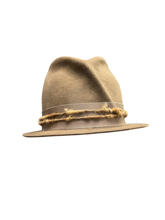 Taupe beaver Cloche 58cm