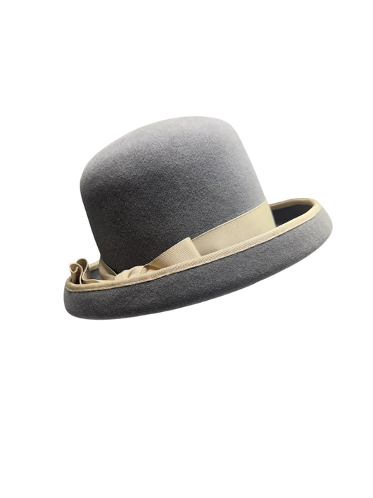 Grey Cloche with turned up brim -58cm-