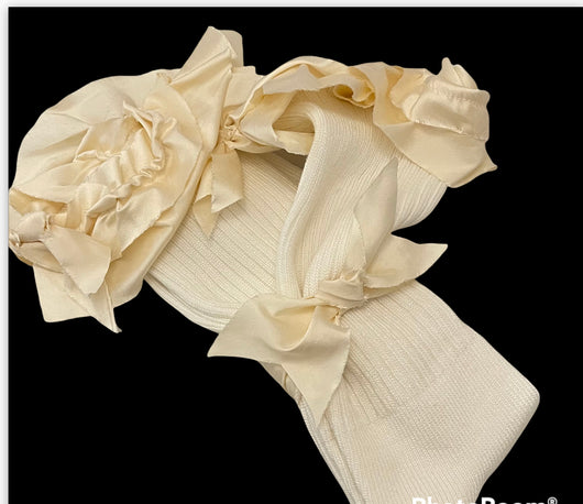 Softest socks with  silk trim sz 9-11  So soft!👣 pampered toes!
