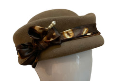 Taupe/Beige' Revere' hat with silk ribbon Large.